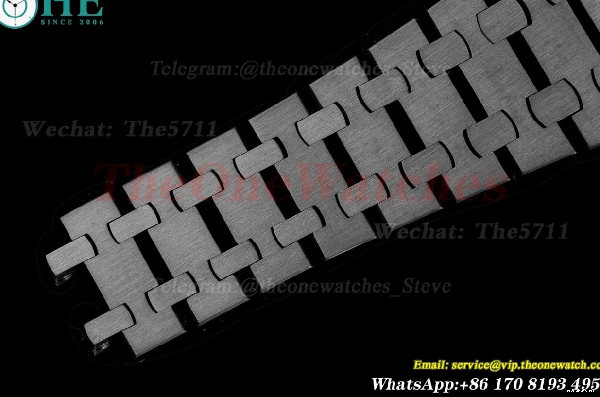 42mm PVD A7750 APF Offshore Dial Black Royal Oak PVD 1224